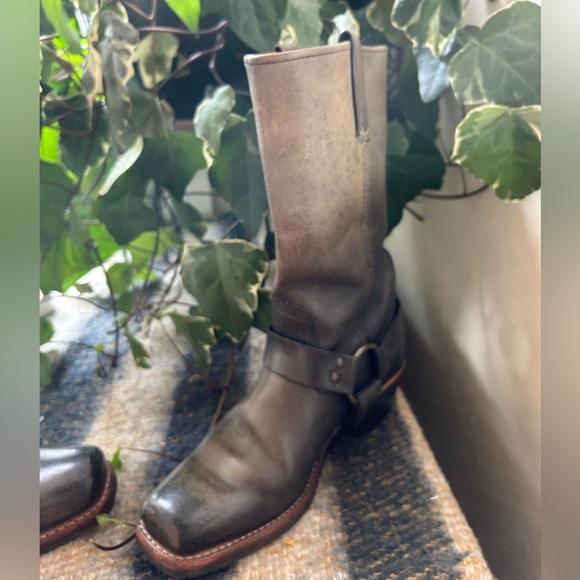 Frye Harness Boot 12R - Picture 2 of 7